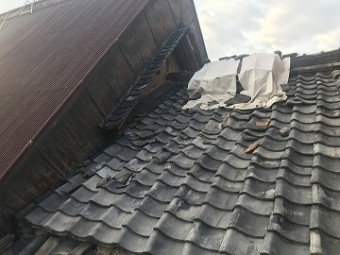 瓦屋根の損傷
