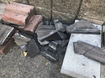 粉砕したモニエル瓦