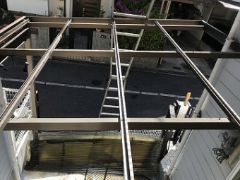 既存波板撤去