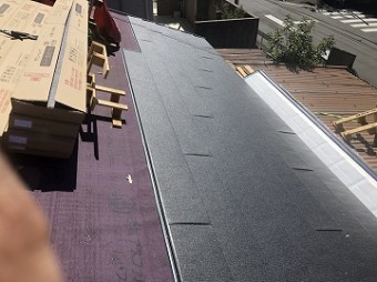 屋根材施工