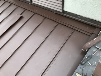 金属縦平葺き
