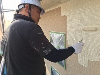 中塗り作業中