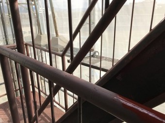 手摺り錆止め