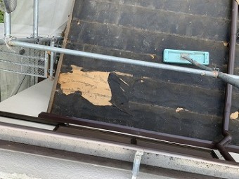 劣化した屋根下地