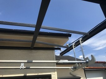 破損したエクステリア
