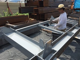 吹き付け作業