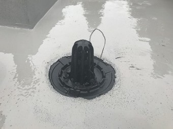 サービスで塗装