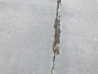 防水層の亀裂