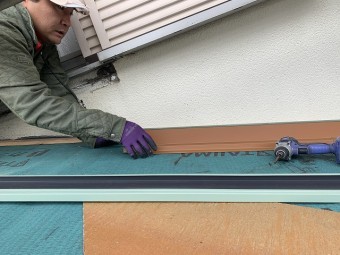 雨押え板金加工