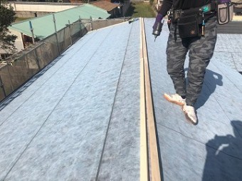 胴縁施工