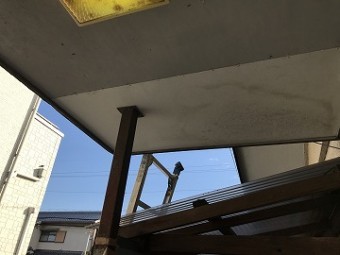 雨染み部分