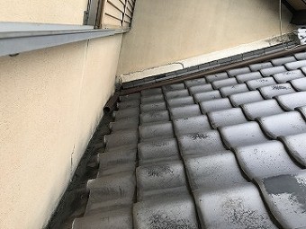 下屋根