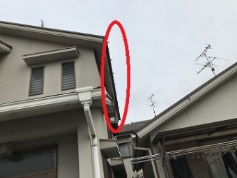 損傷した雨樋