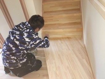 刷毛作業