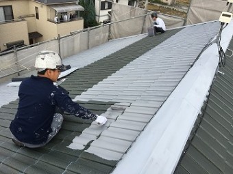 中塗り作業