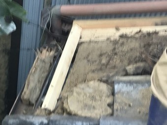 軒先の骨組み