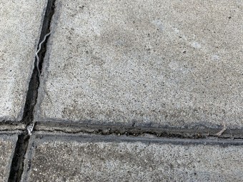 ベランダのクラック