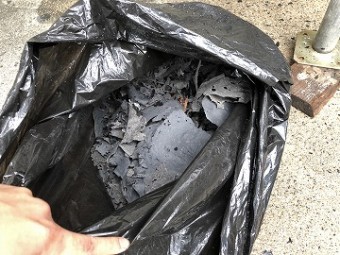 捲れたゴミの量