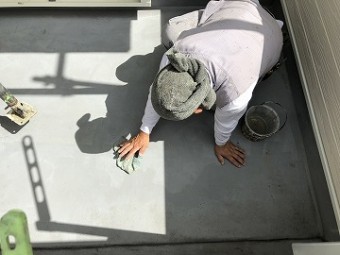 防水層汚れ拭き取り