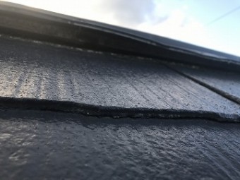 浮いた棟板金