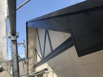 破風板仕上げ