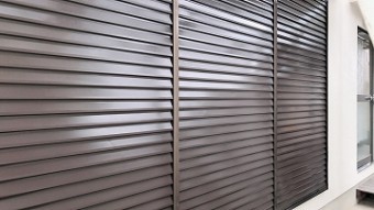 雨戸ウレタン塗装