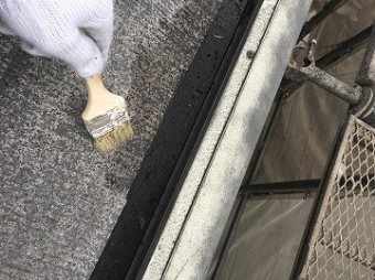 屋根下塗り 刷毛