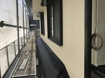 2階仕上げ塗装