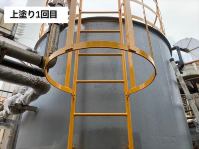 橿原市工場タンク太陽光や雨風に強く、長期間光沢・防水性を維持