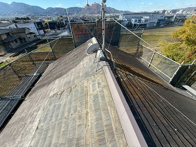 橿原市傷んだスレート屋根の現状