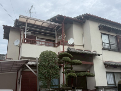 奈良市で2階天井に雨染み発生！棟瓦の劣化を雨漏り診断士が解説