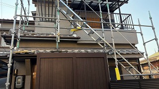 部分足場の設置状況