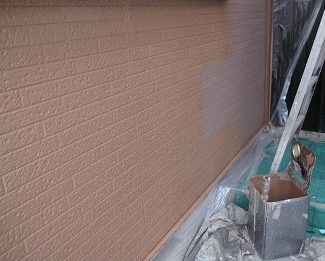外壁　WBアート中塗り2回目塗装
