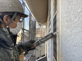 外壁　サッシ廻りコーキング
