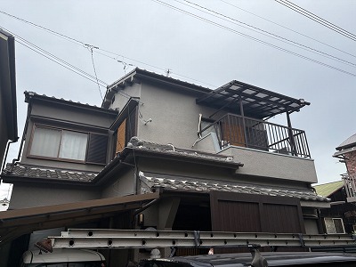 奈良市で瓦屋根の漆喰剥がれを調査！瓦の劣化や苔が広がる屋根を点検