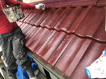 下屋根の塗装