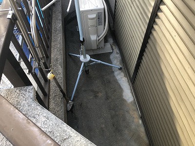 ベランダ　洗浄完了