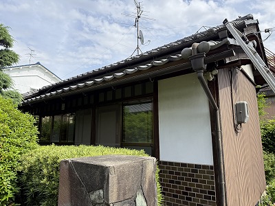 奈良市で平屋葺き替え工事！ルーガ雅瓦ご提案！築年数80年！？