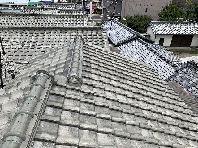 施工前の瓦屋根