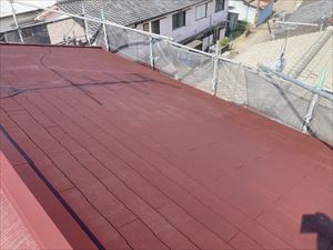 屋根　上塗り1回目塗装完了