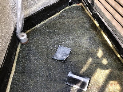 ベランダ床ケレン、ペーパー掛け