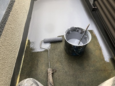 ベランダfrp防水上塗り