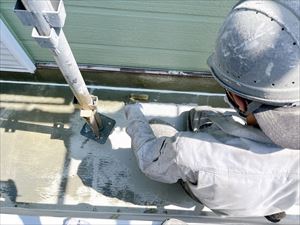 ベランダ　プライマー塗布