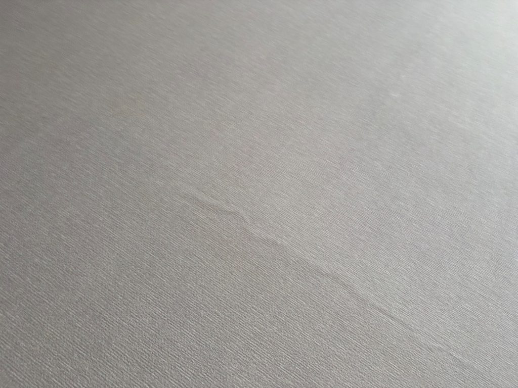 天井クロスの薄い染み