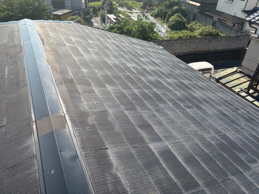 劣化が進んだ屋根表面