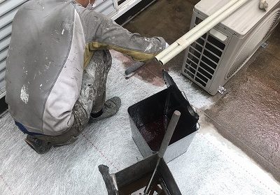 ベランダ　FRP防水樹脂、ガラスマット施工