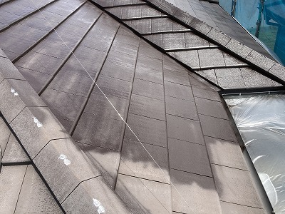 屋根　上塗り1回目塗装