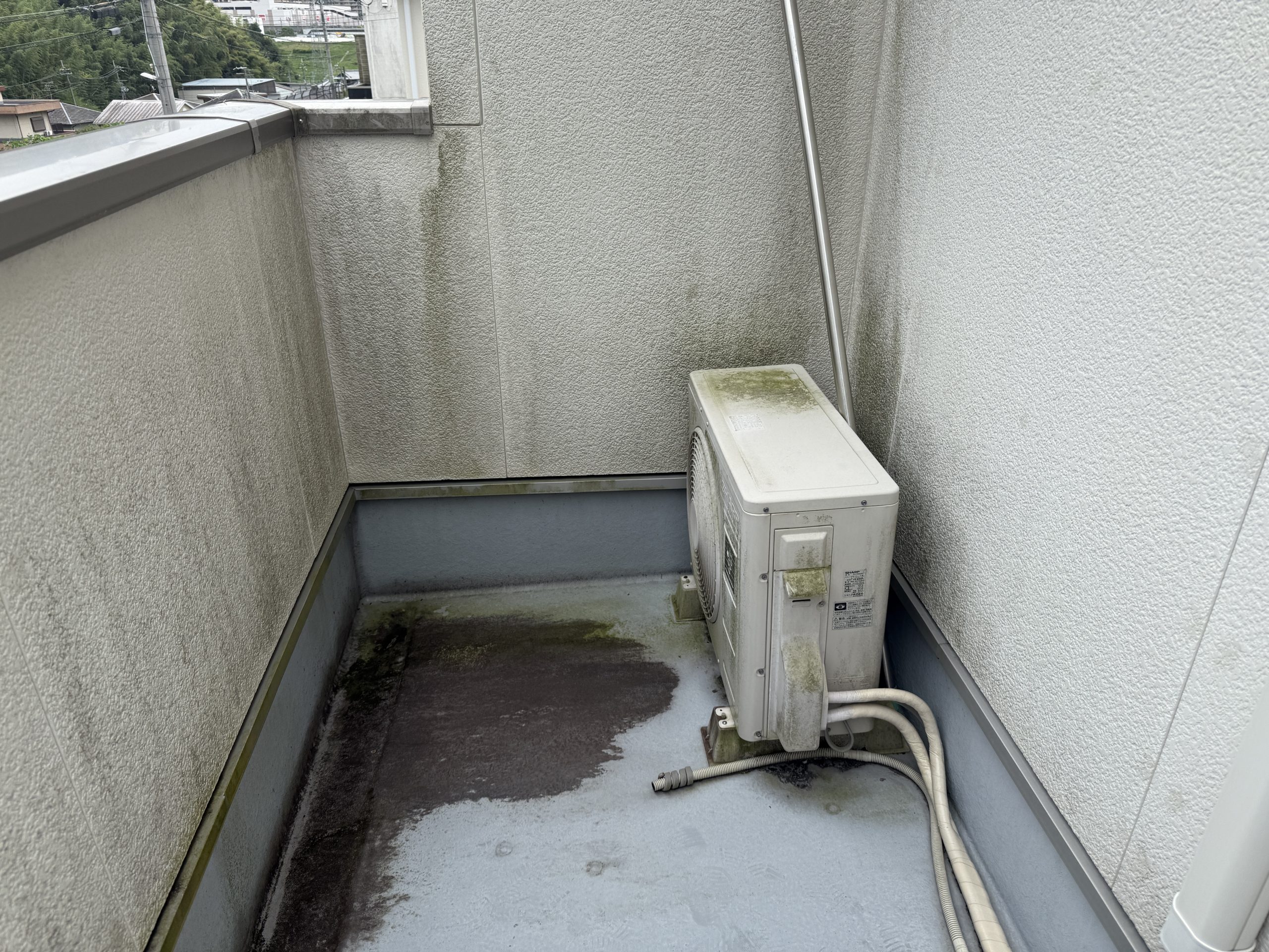 桜井市にてベランダの塗り替え検討させている方！安く抑える提案！