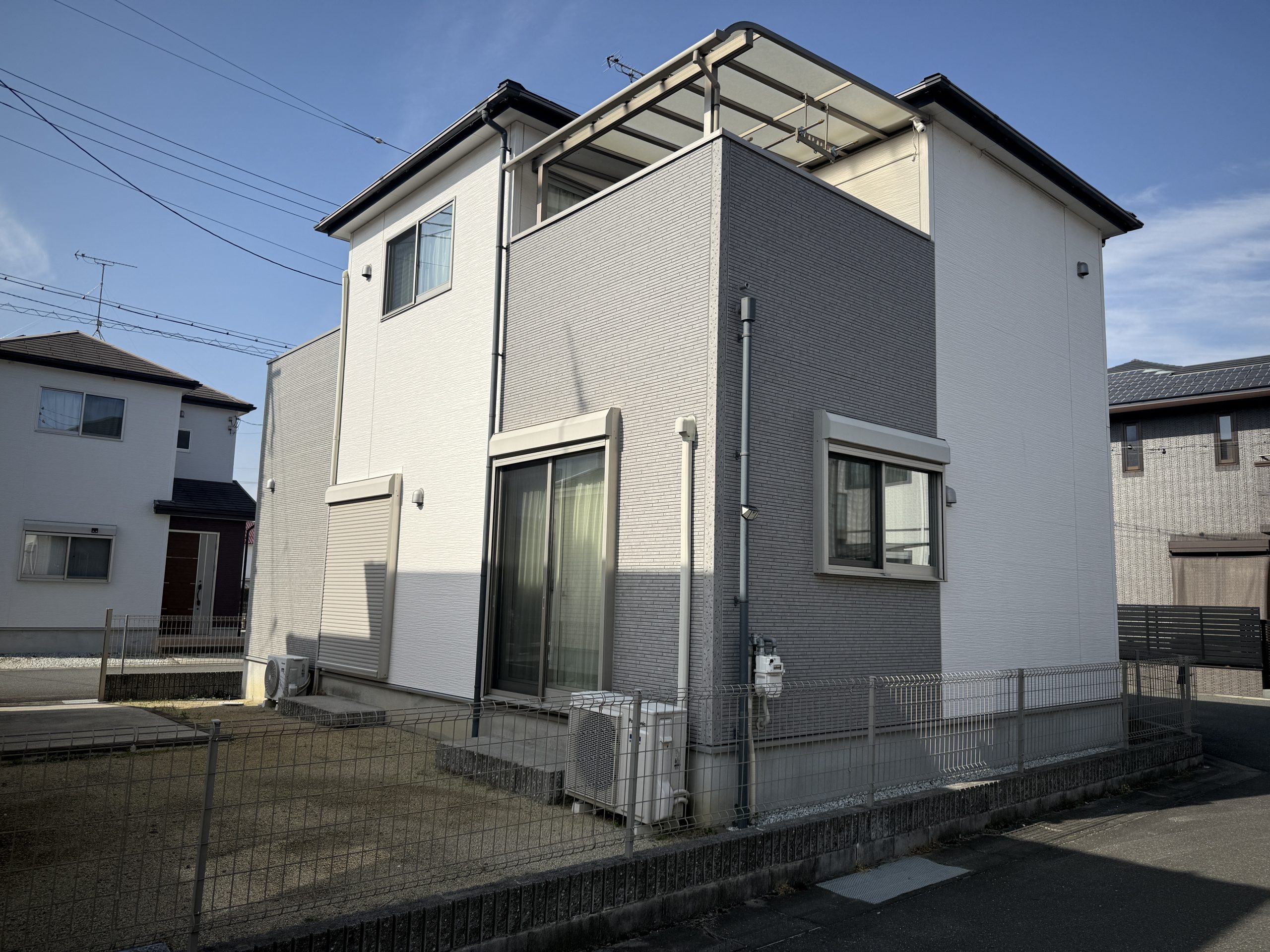 大和郡山市にて屋根から音がなる！強風で屋根材の割れ！雨漏り危険性