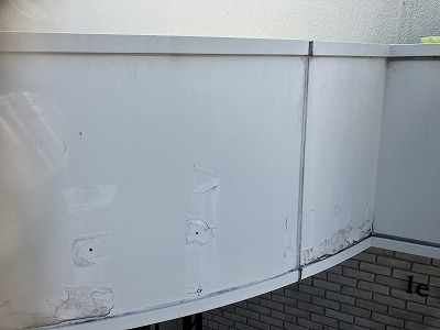 大和郡山市で塗膜の剥がれと下地の傷みが見られた壁